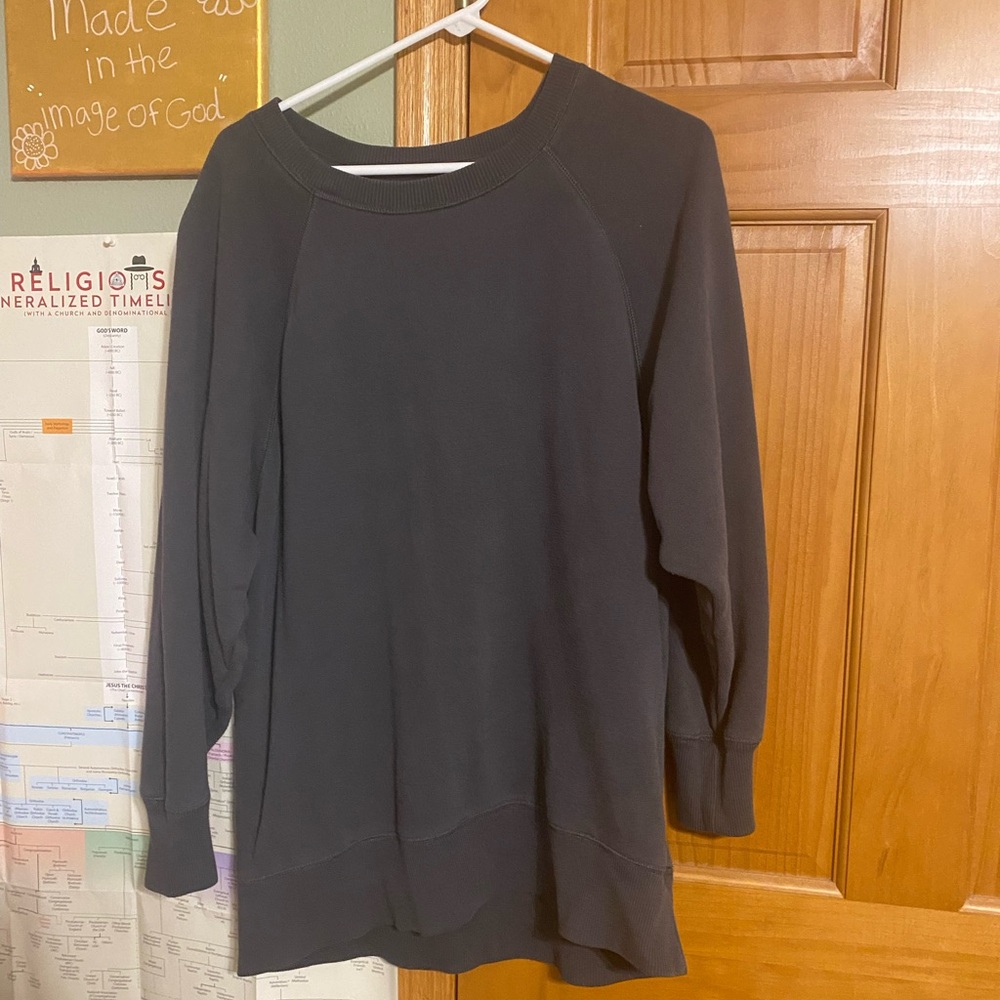 Black Long Sleeve Sweatshirt